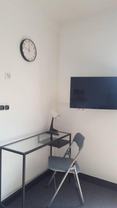 Studio 2 Lits Jumeaux 1 Station Tram Aeroport Orly Athis-Mons Exterior photo